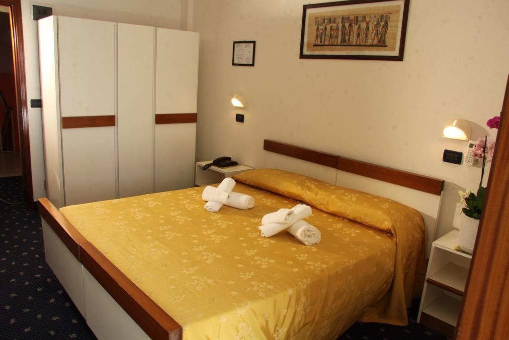 Hotel Tilly Cesenatico Extérieur photo