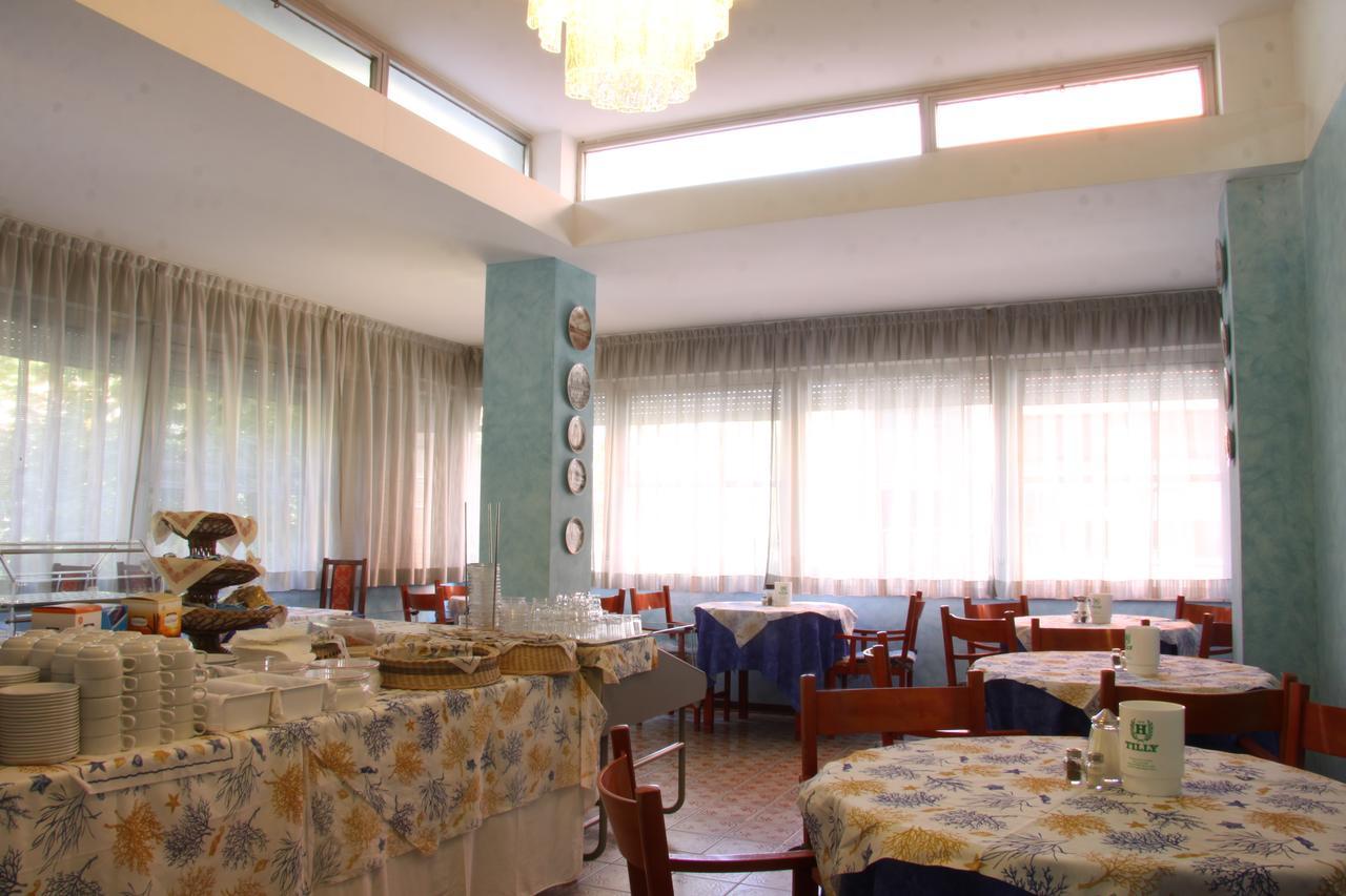 Hotel Tilly Cesenatico Extérieur photo