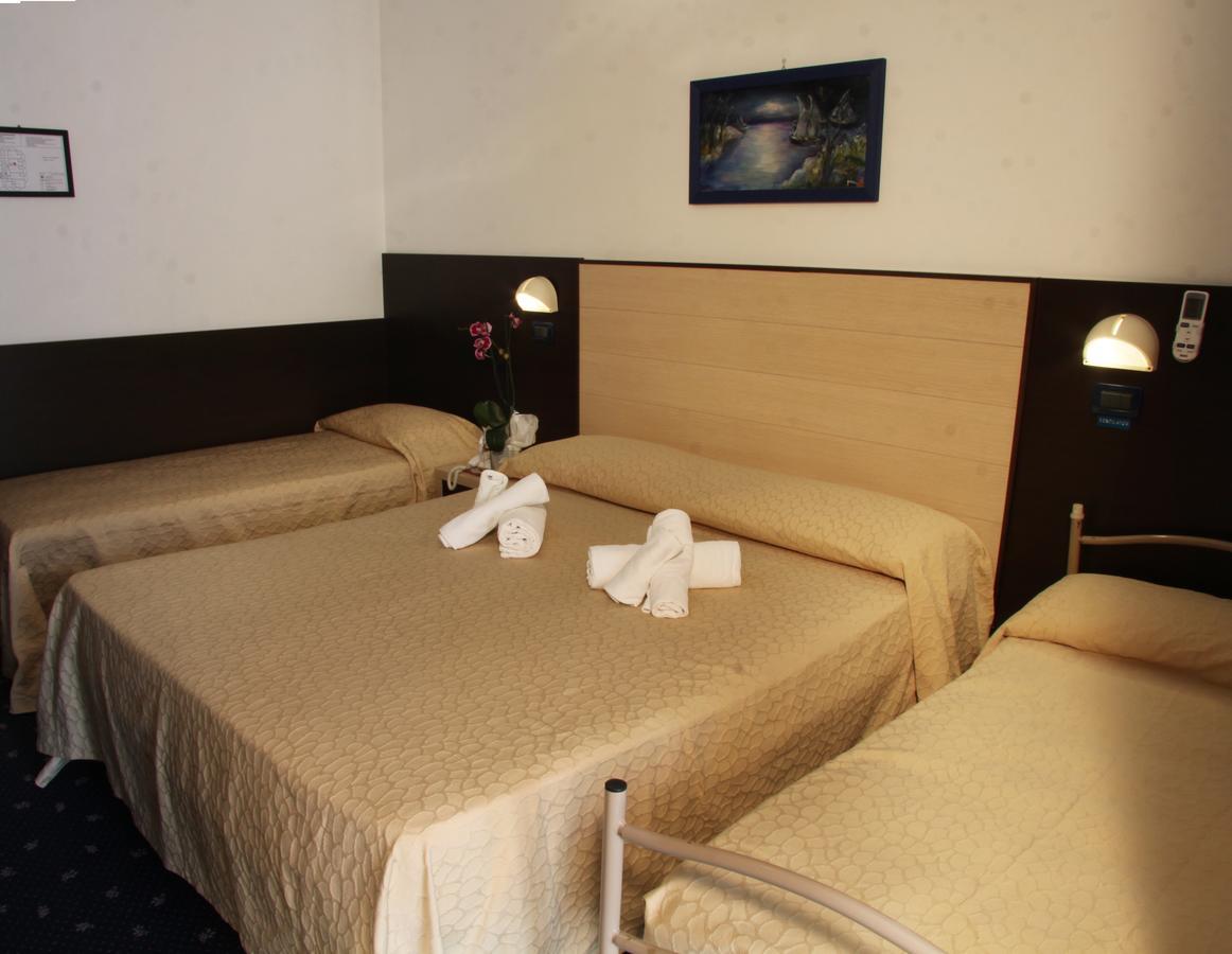 Hotel Tilly Cesenatico Extérieur photo
